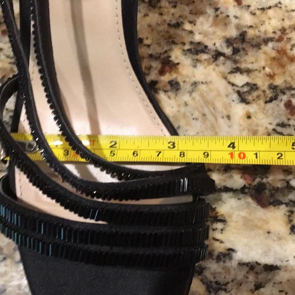 Nina Beaded Sandals Size 8 - Picture 8 of 9